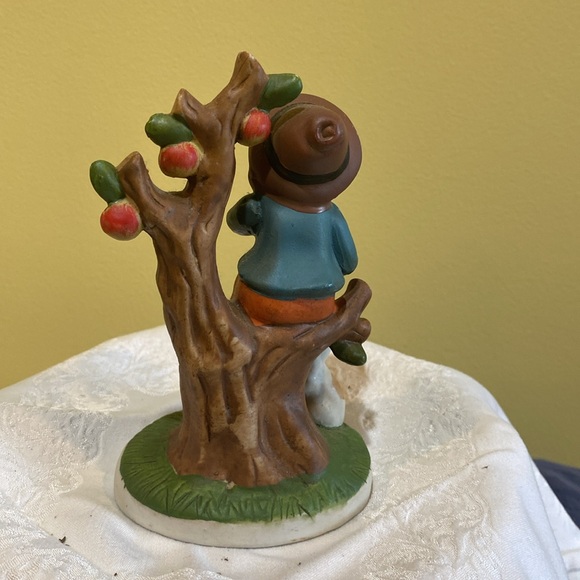 Botín appletree w/dog ceramic figurine. - Picture 6 of 9